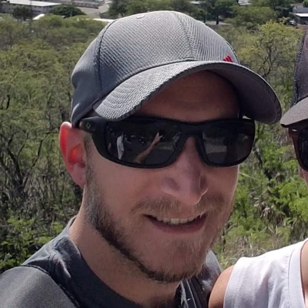 Meet your Posher, Derek